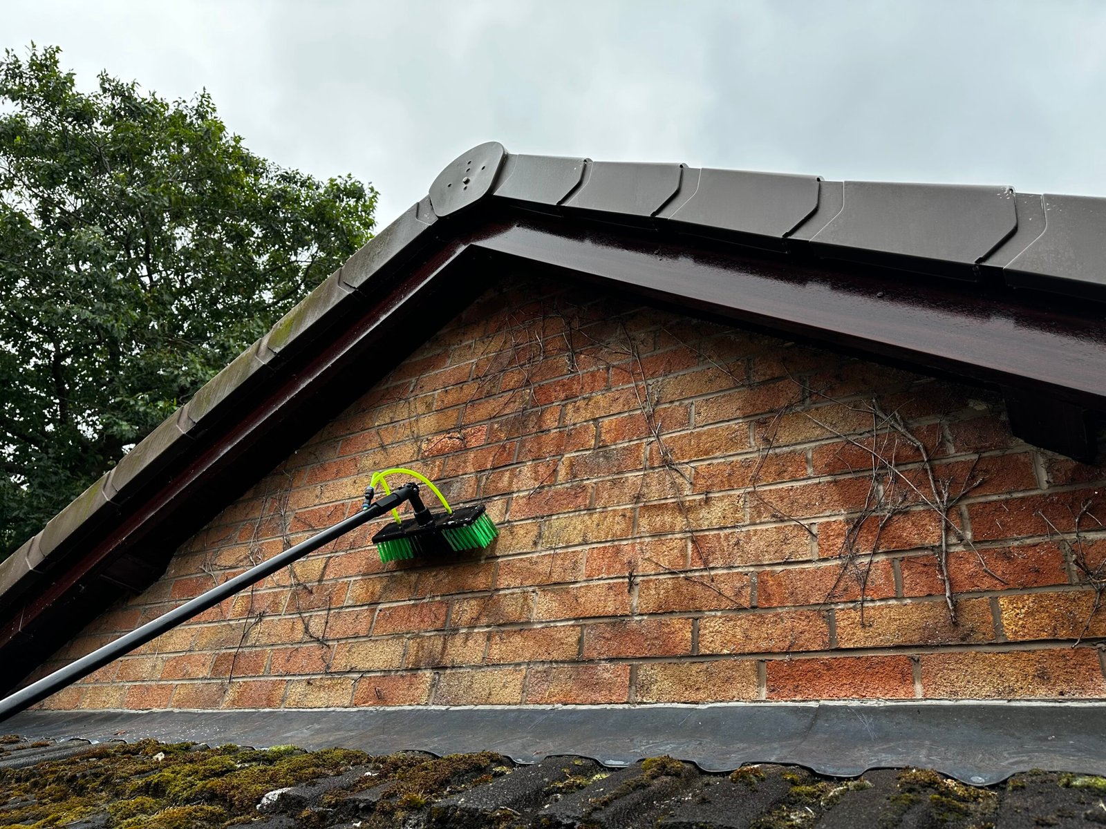 upvc soffit and fascia cleaning in crewe