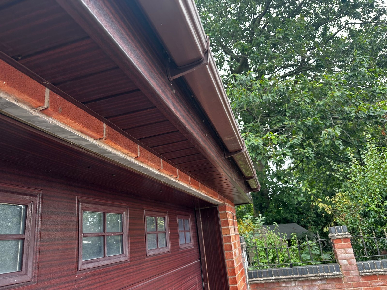 upvc soffit and fascia cleaning in crewe
